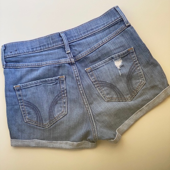 Hollister Shorts - Picture 3 of 4